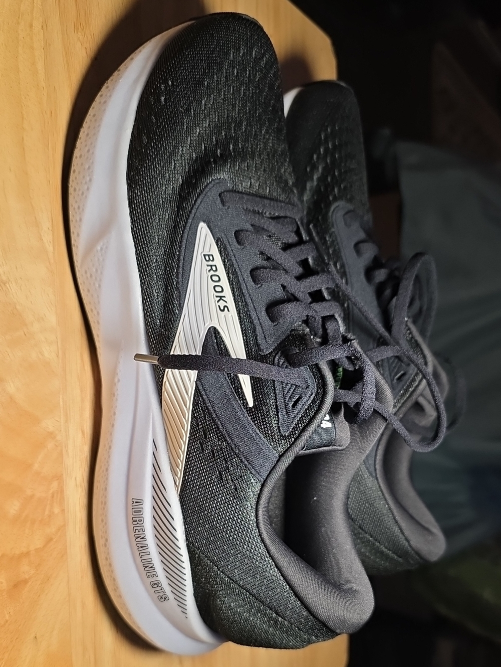 Brooks Men’s Black and White Adrenaline Running Shoes
